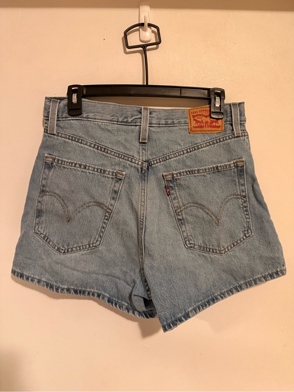 Levi’s High-Rise Light Blue Denim Shorts - Picture 2 of 3